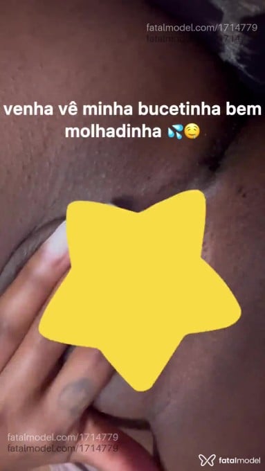 Acompanhante mulher com cabelo castanho de olhos castanhos em Virtual - Nayobe