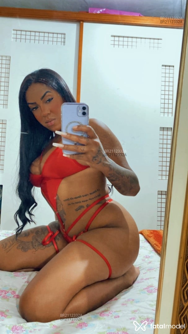 Acompanhante mulher morena (o) de olhos pretos em São Paulo - Larissa