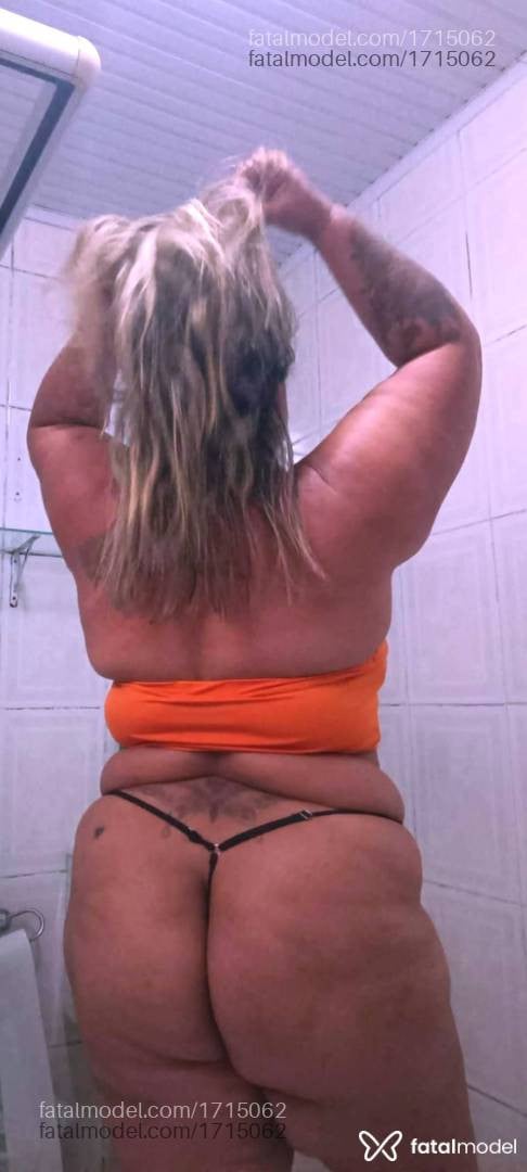 Acompanhante mulher loira (o) de olhos castanhos - Anandinha