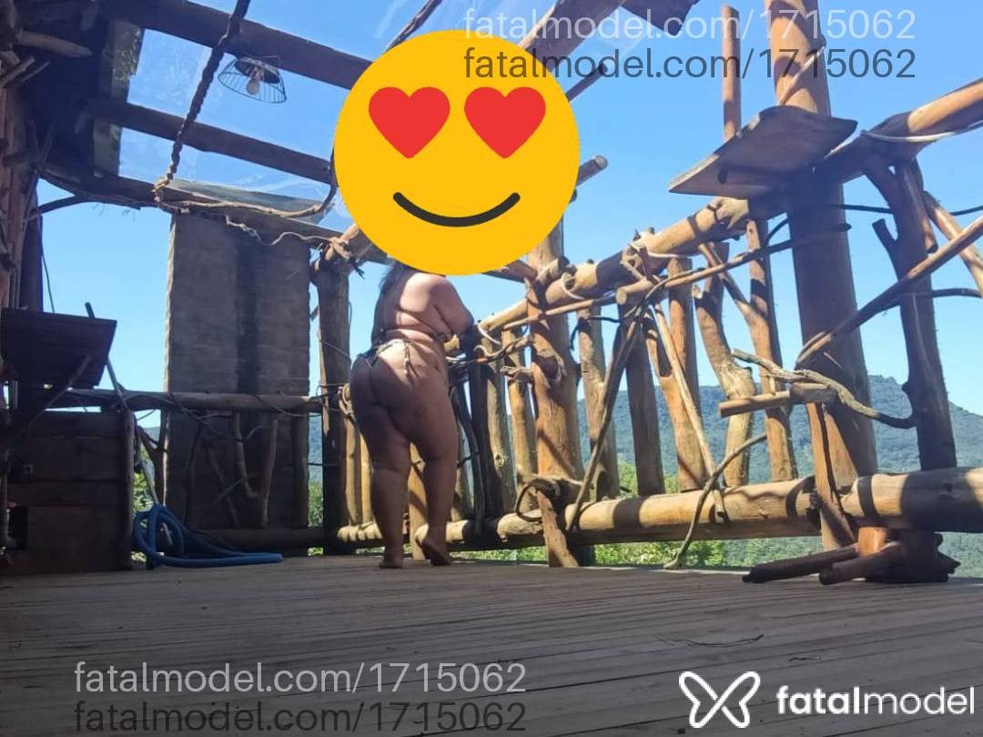Acompanhante mulher loira (o) de olhos castanhos em Canela - Anandinha