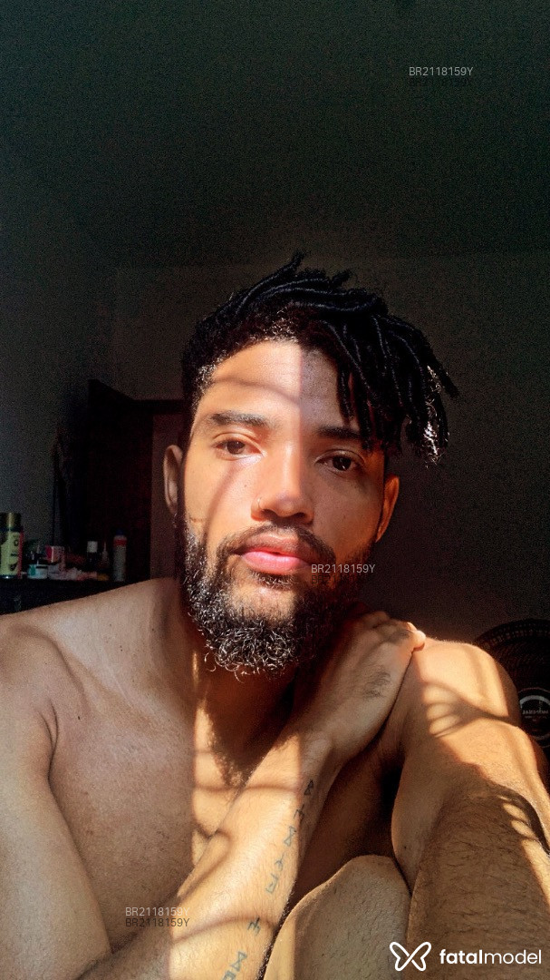 Acompanhante homem morena (o) de olhos castanhos em Rio de Janeiro Acompanhante homem morena (o) de olhos castanhos em Rio de Janeiro - Kauan