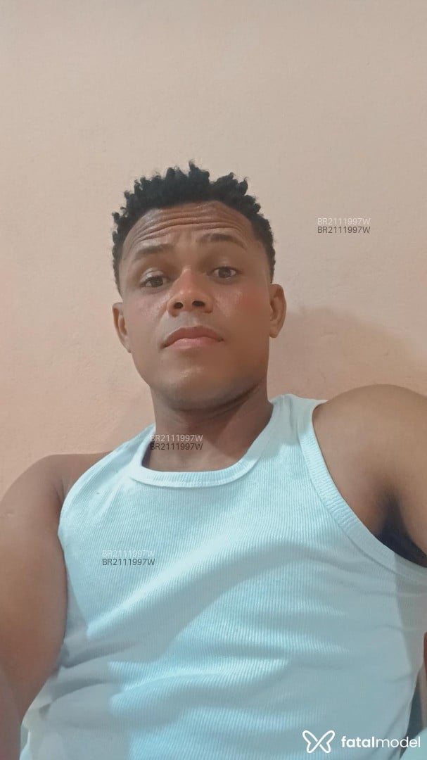 Acompanhante homem morena (o) de olhos castanhos em Recife - Marcone