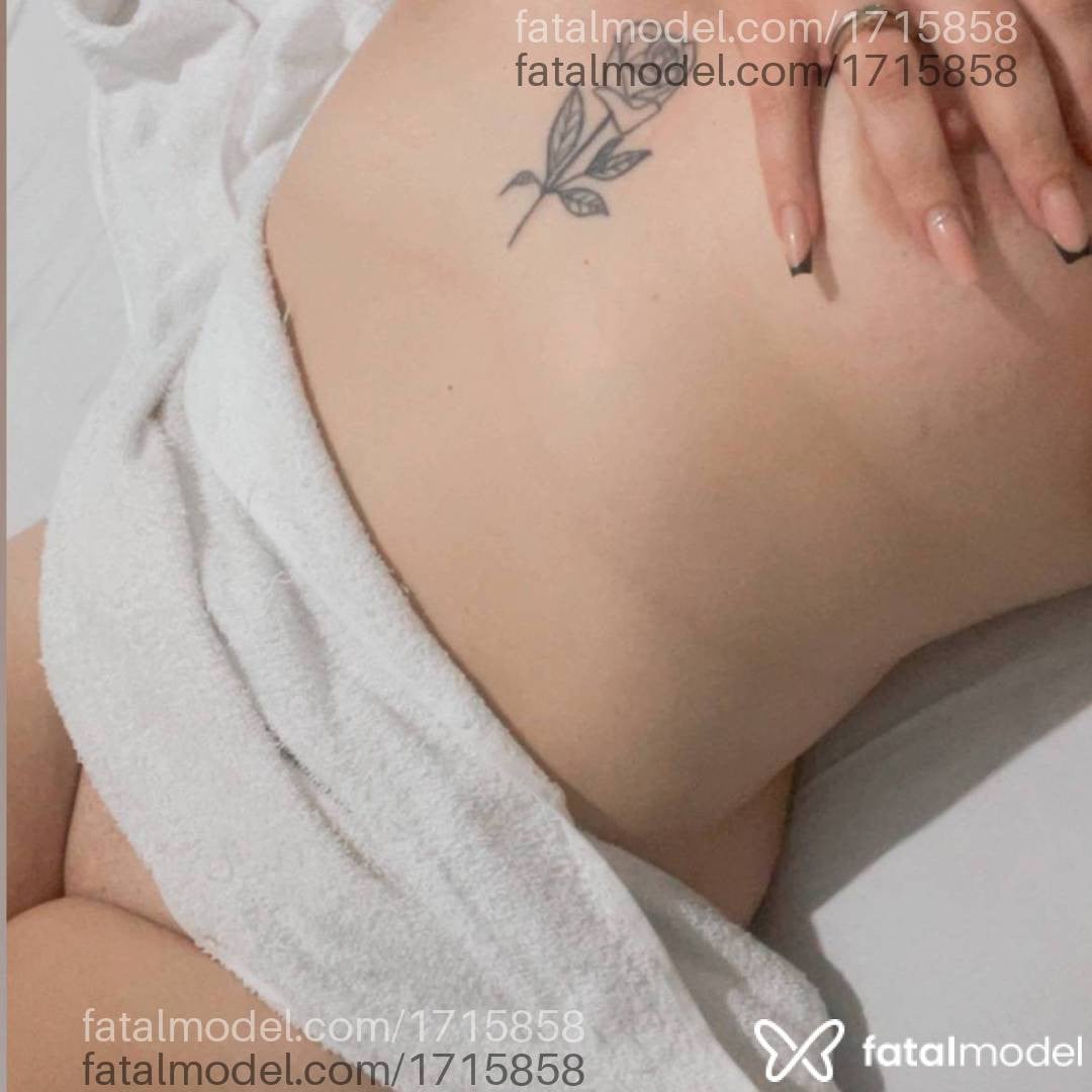 Acompanhante mulher ruiva (o) de olhos verdes - Aylla