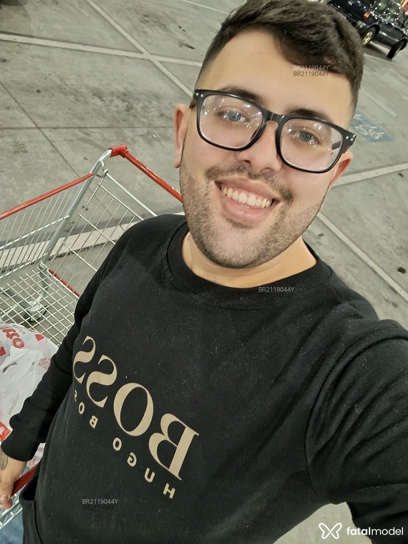 Acompanhante homem morena (o) de olhos azuis em Canoas - Ricardo Moura