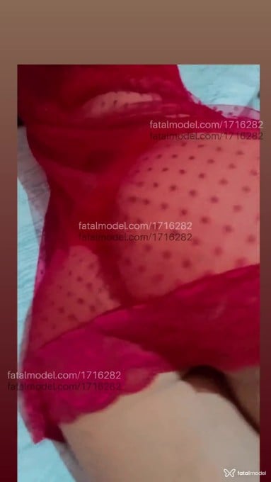 Acompanhante mulher morena (o) de olhos castanhos - Jullyeti