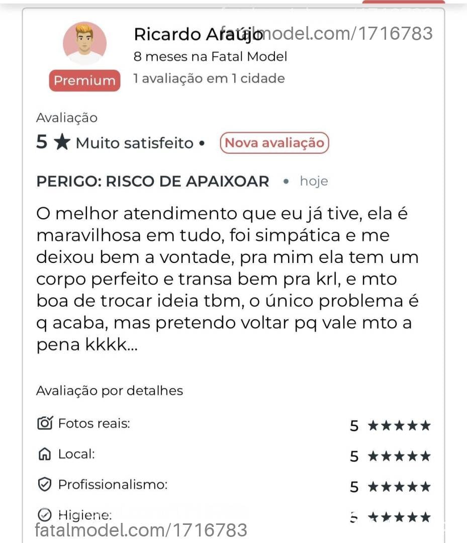 Acompanhante mulher loira (o) de olhos azuis - Lyvia Romantinii