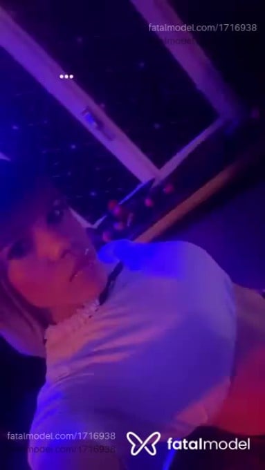 Acompanhante mulher trans loira (o) de olhos pretos em Uberaba Acompanhante mulher trans loira (o) de olhos pretos em Uberaba - Rihanna