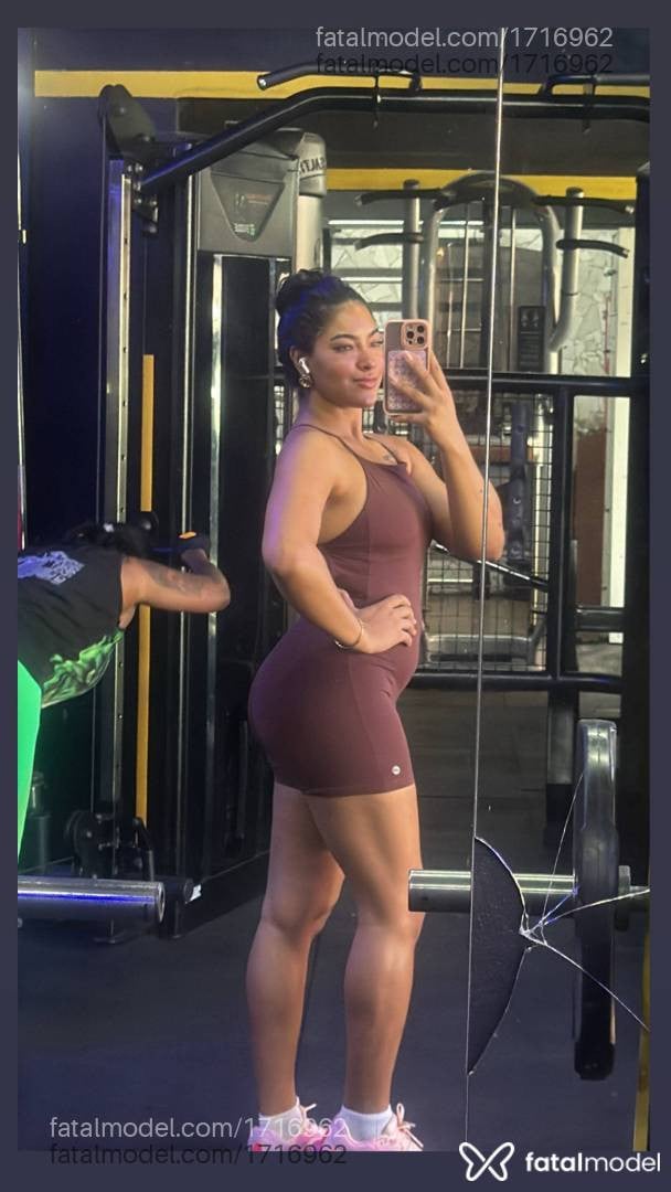 Acompanhante mulher morena (o) de olhos mel - Alicia Ferraz