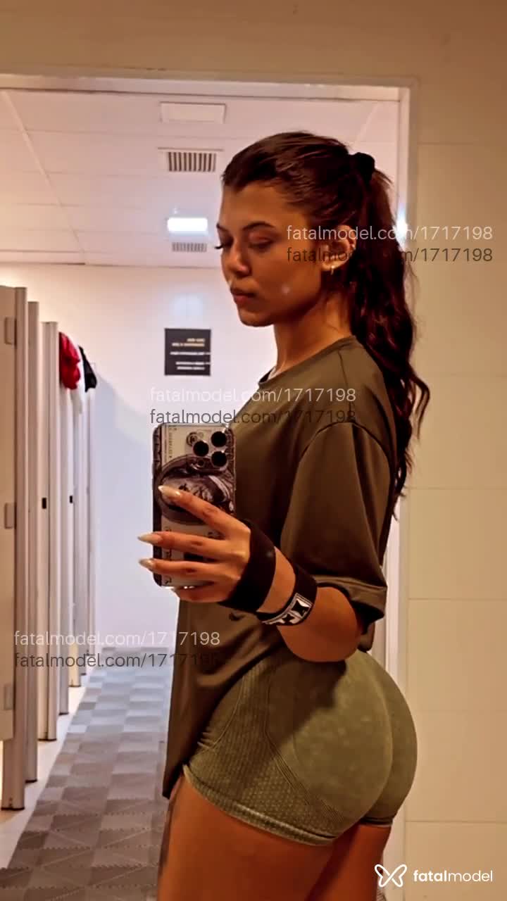 Acompanhante mulher com cabelo castanho de olhos verdes em São Paulo Acompanhante mulher com cabelo castanho de olhos verdes em São Paulo - Bruna Brandão