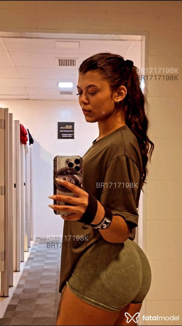 Acompanhante mulher com cabelo castanho de olhos verdes em São Paulo Acompanhante mulher com cabelo castanho de olhos verdes em São Paulo - Bruna Brandão