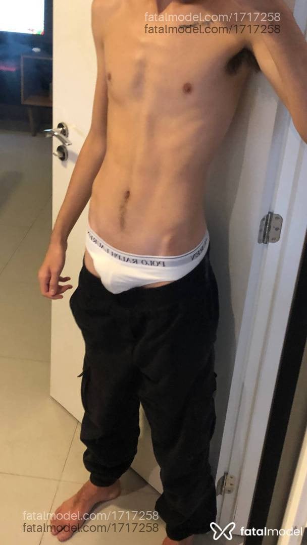 Acompanhante homem com cabelo castanho de olhos castanhos - Gabriel Allencar