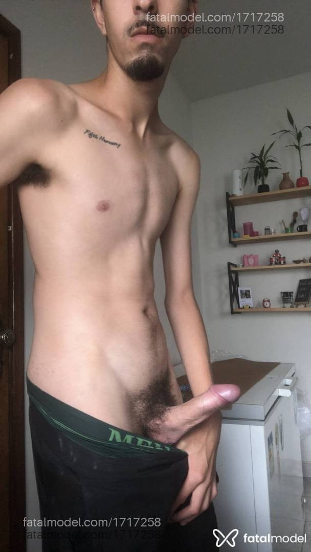 Acompanhante homem com cabelo castanho de olhos castanhos - Gabriel Allencar