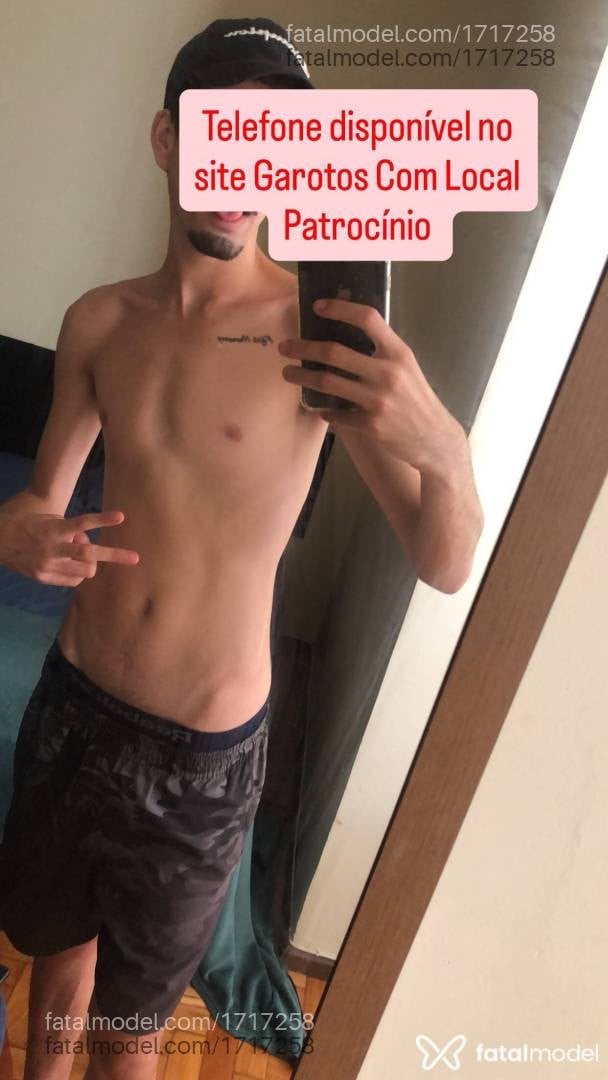 Acompanhante homem com cabelo castanho de olhos castanhos - Gabriel Allencar