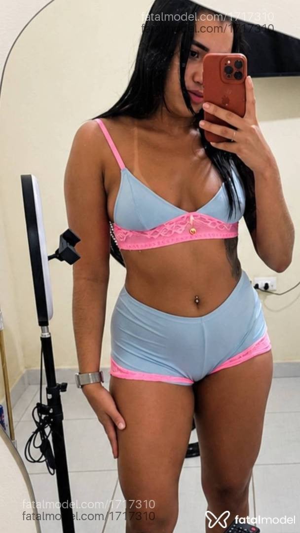 Acompanhante mulher morena (o) de olhos mel - Sabrina