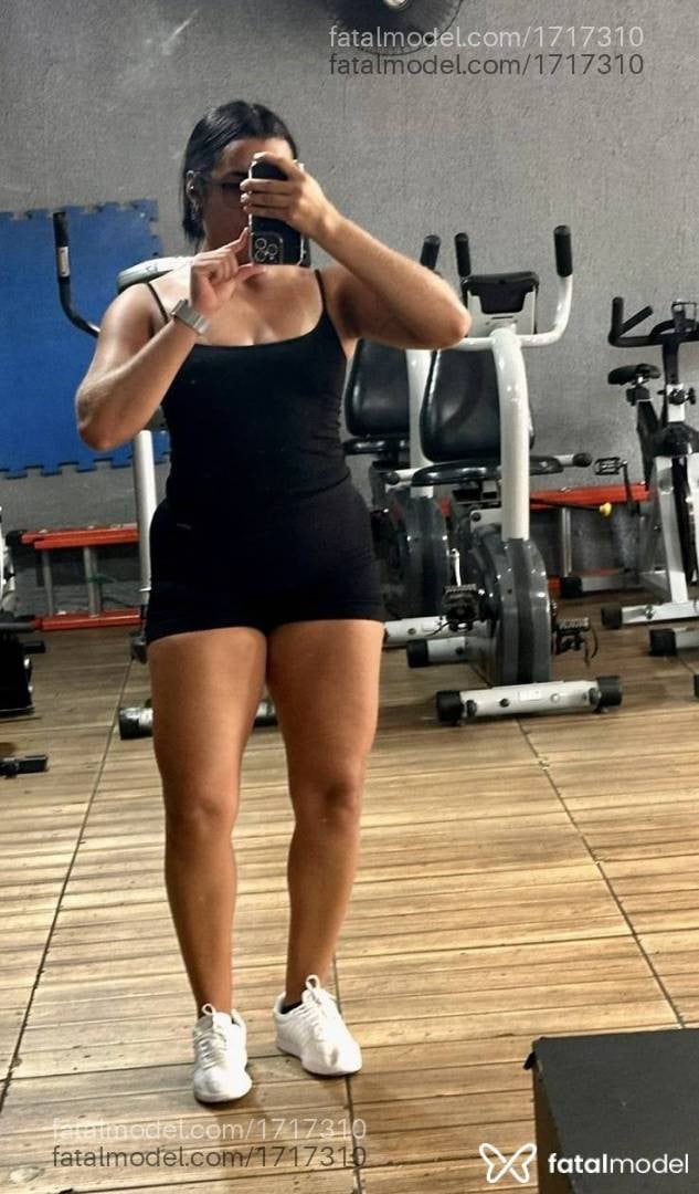 Acompanhante mulher morena (o) de olhos mel - Sabrina