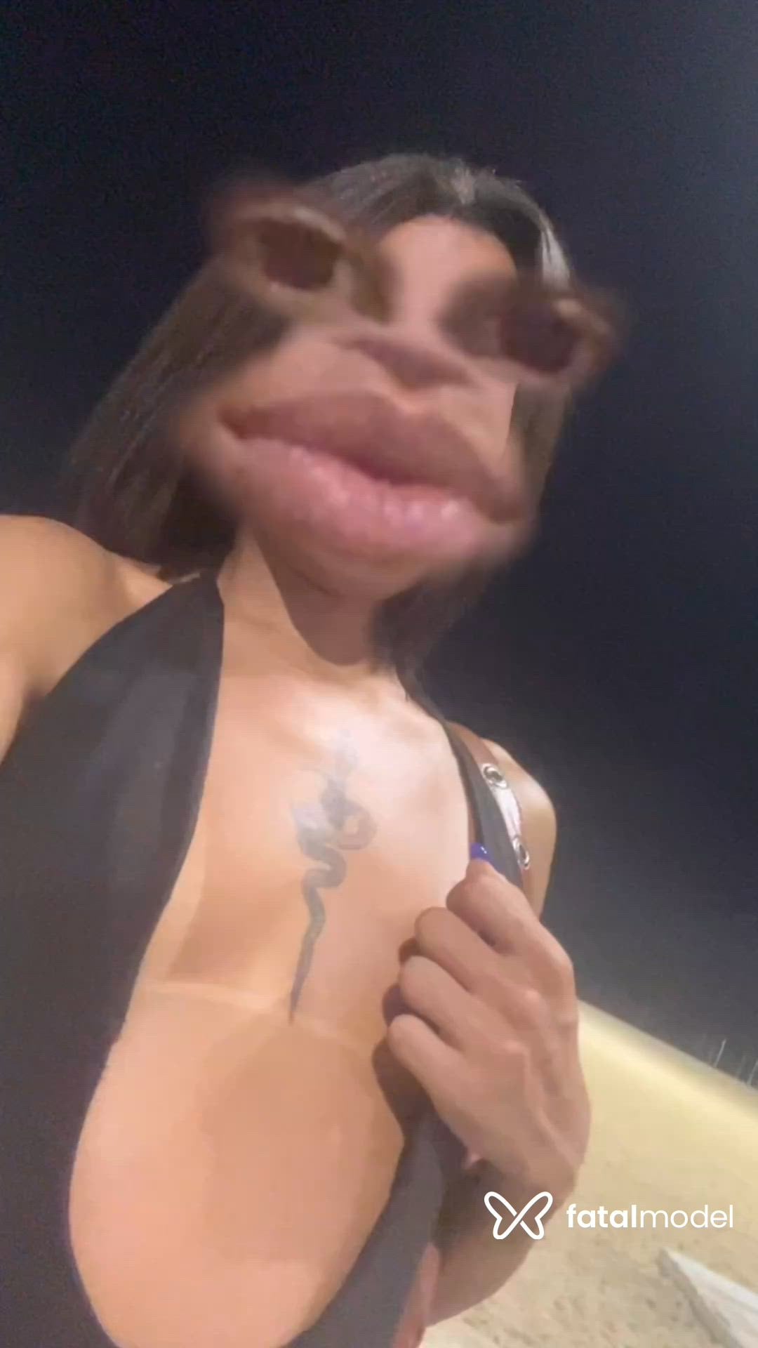 Acompanhante mulher trans morena (o) de olhos castanhos - Victoria Campello