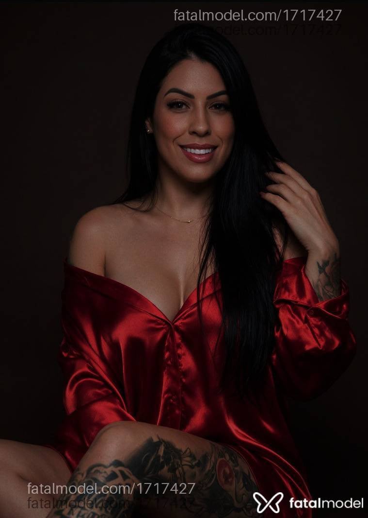 Acompanhante mulher morena (o) de olhos castanhos - Ingrid Yasmin