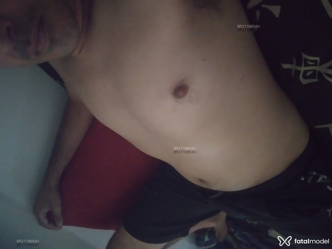 Acompanhante homem morena (o) de olhos castanhos em Canoas - Juliano