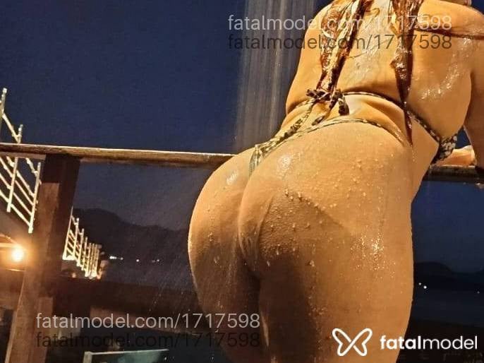 Acompanhante mulher loira (o) de olhos verdes - Thalita Araújo