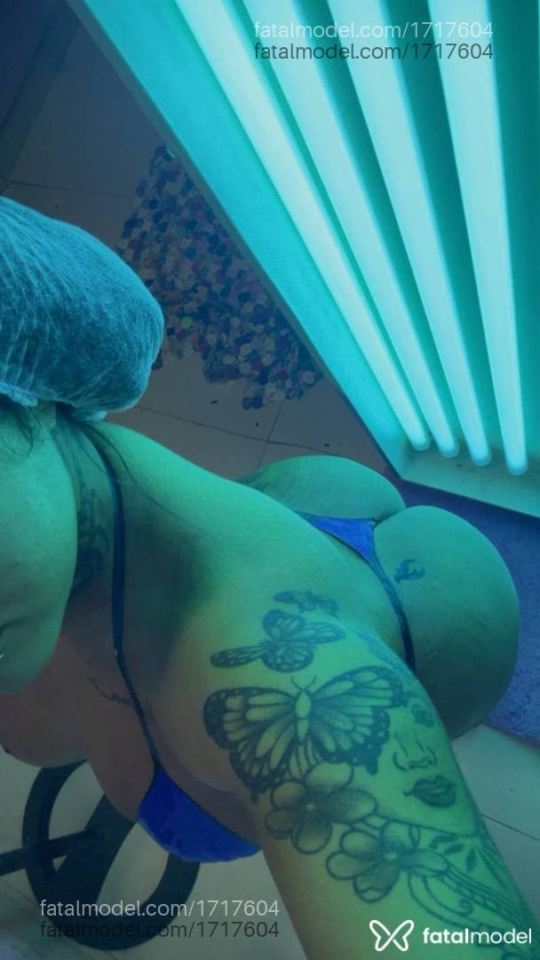 Acompanhante mulher morena (o) de olhos pretos - Nina
