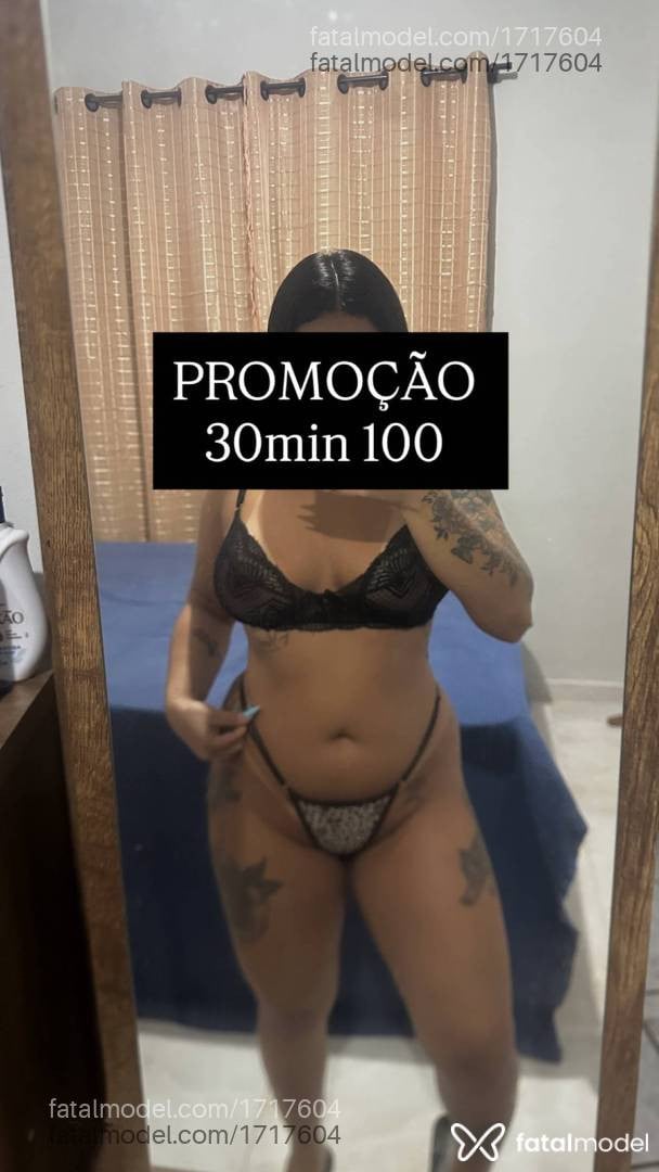 Acompanhante mulher morena (o) de olhos pretos - Nina