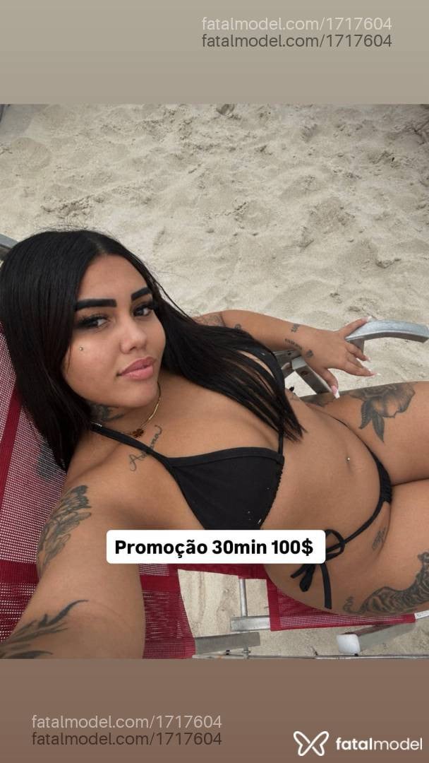 Acompanhante mulher morena (o) de olhos pretos - Nina
