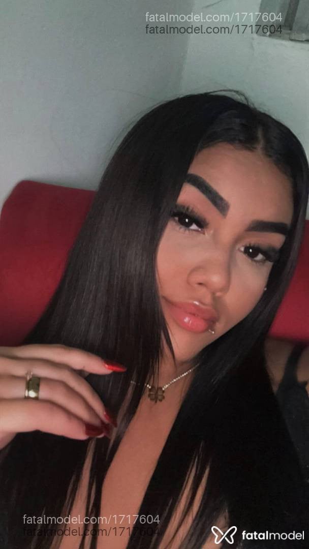 Acompanhante mulher morena (o) de olhos pretos em Juiz de Fora - Nina