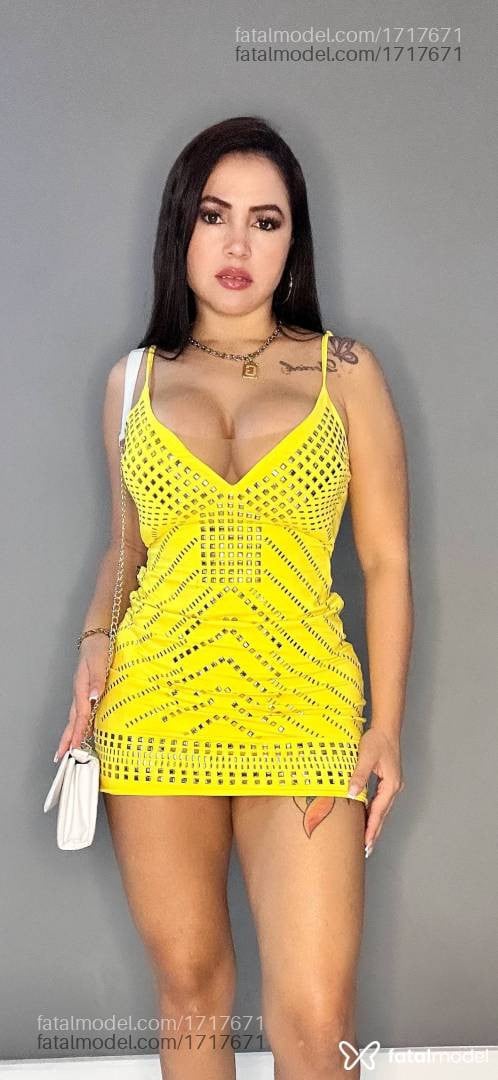 Acompanhante mulher loira (o) de olhos mel - Nick