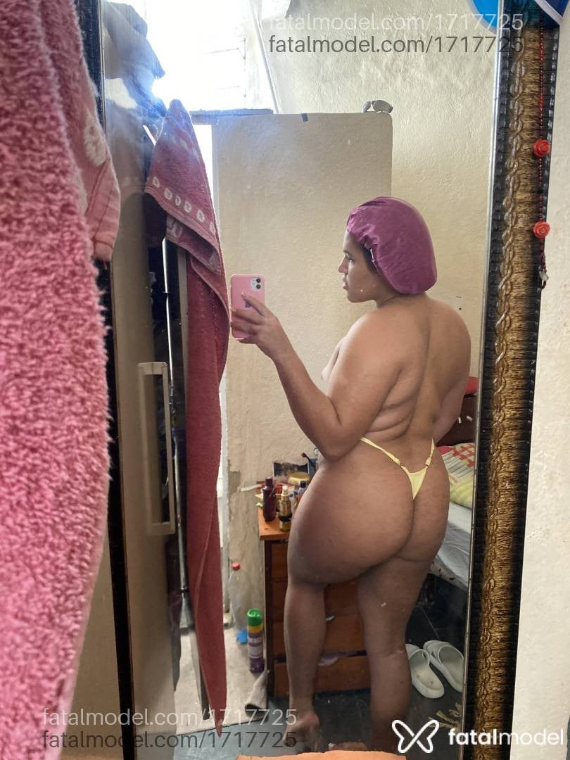 Acompanhante mulher trans loira (o) de olhos verdes em Juiz de Fora - Larissa Urach