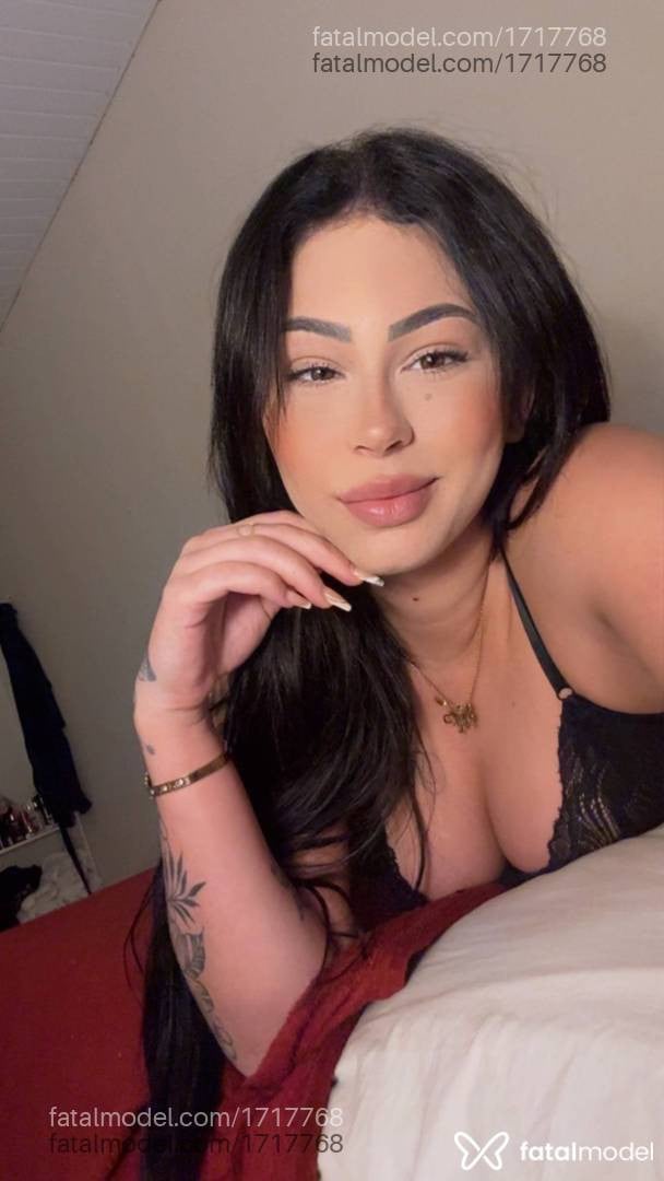 Acompanhante mulher morena (o) de olhos mel em Blumenau - Júlia