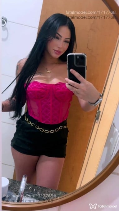 Acompanhante mulher morena (o) de olhos mel em Blumenau - Júlia
