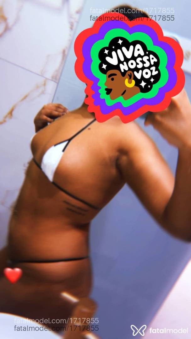 Acompanhante mulher morena (o) de olhos pretos - Imisaj