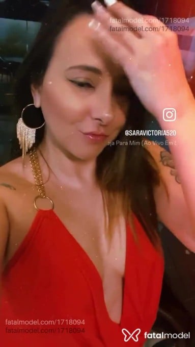 Acompanhante mulher com cabelo castanho de olhos castanhos - Sara Víctoria Acompanhante mulher com cabelo castanho de olhos castanhos - Sara Víctoria
