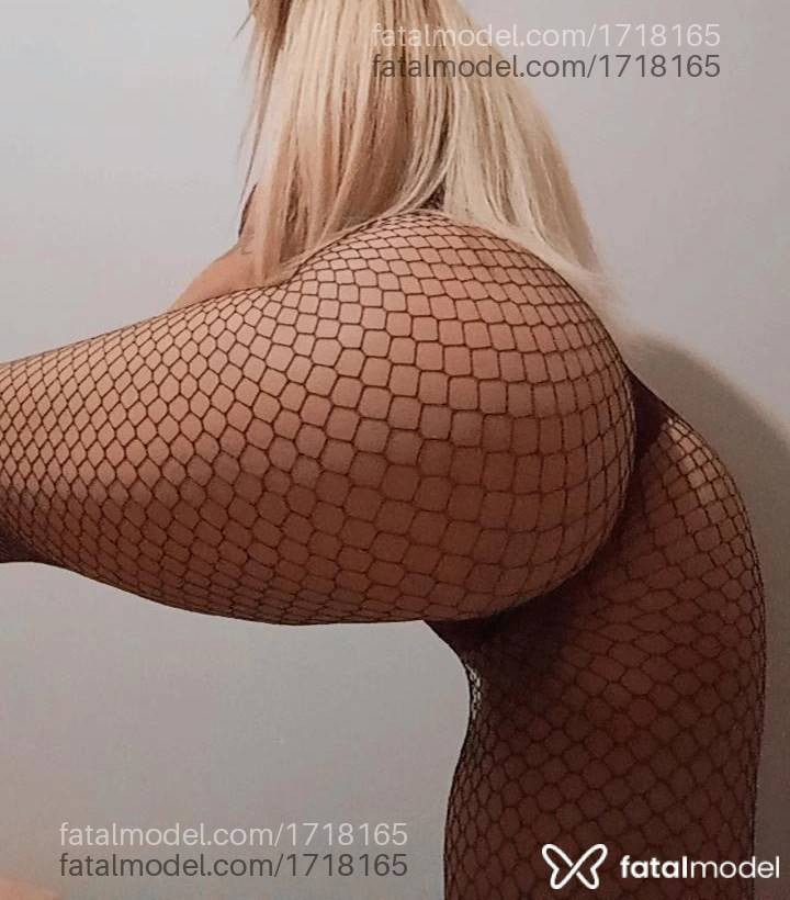 Acompanhante mulher loira (o) de olhos azuis - Yasmin