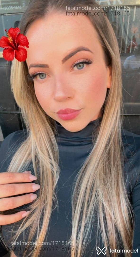 Acompanhante mulher loira (o) de olhos azuis em Sarandi - Yasmin