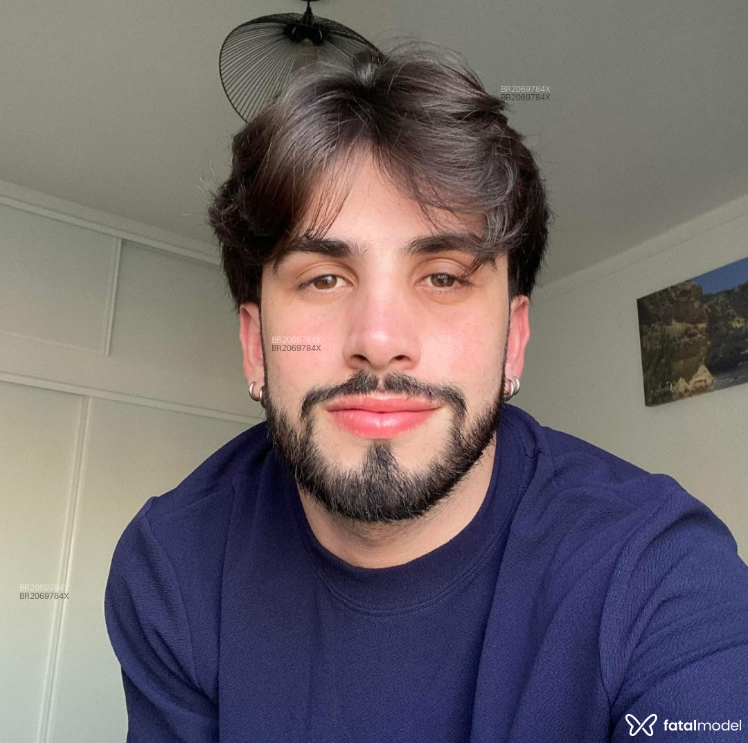 Acompanhante homem morena (o) de olhos pretos em Virtual - Thiago