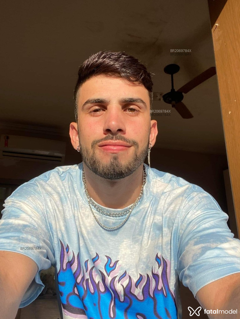 Acompanhante homem morena (o) de olhos pretos em Virtual - Thiago