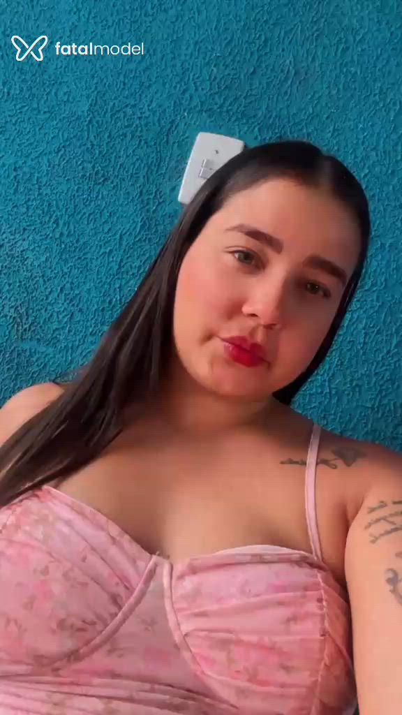 Acompanhante mulher com cabelo castanho de olhos verdes em Itapetininga - Sofia Andrade