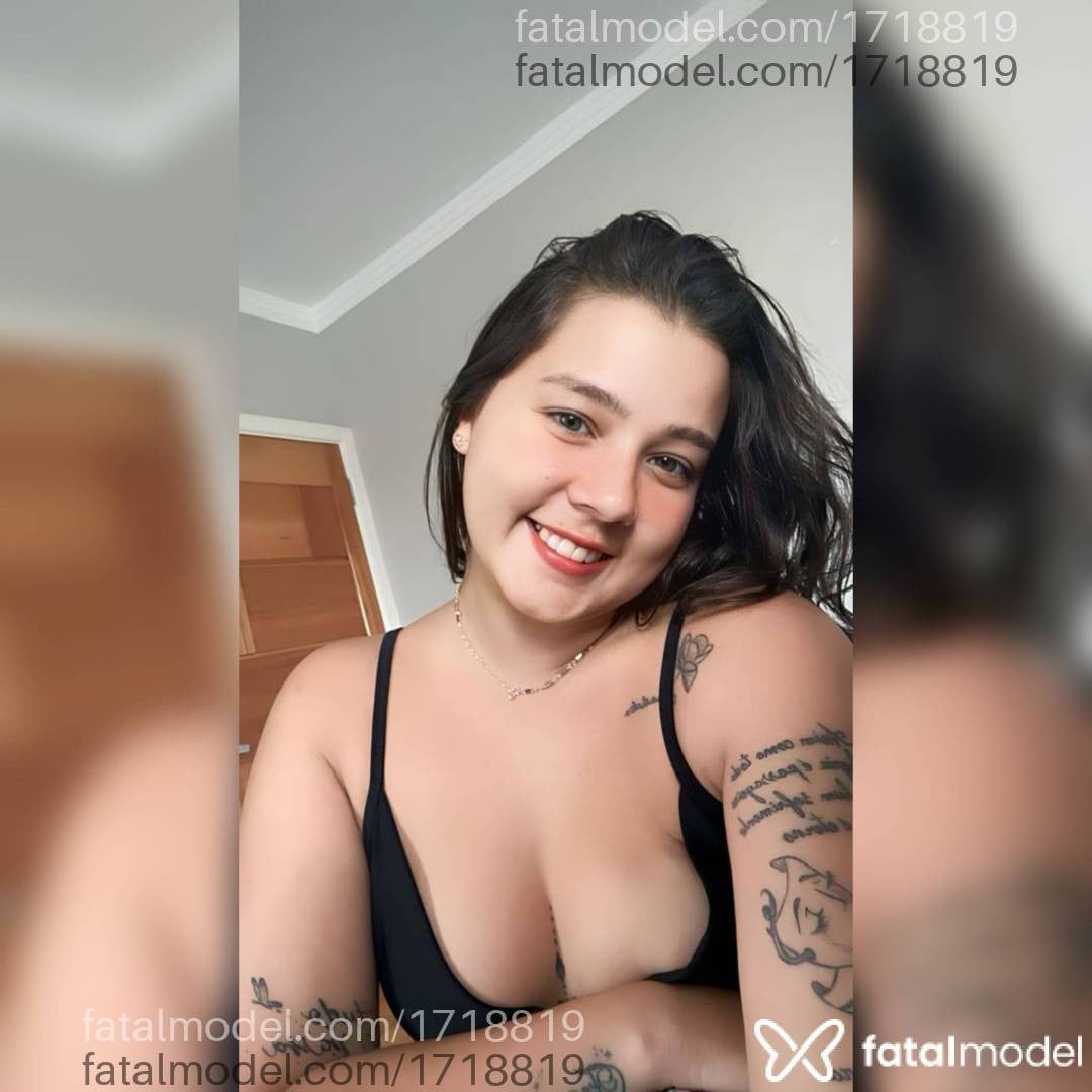 Acompanhante mulher com cabelo castanho de olhos verdes em Avaré - Sofia Andrade