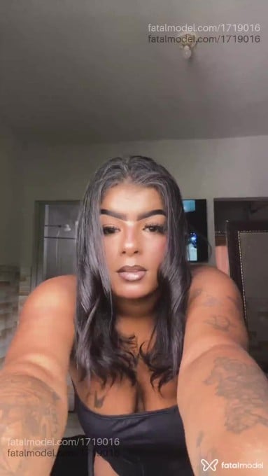 Acompanhante mulher morena (o) de olhos castanhos em Rio de Janeiro - Anna carolyne