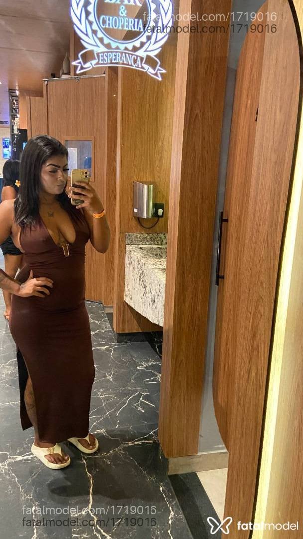 Acompanhante mulher morena (o) de olhos castanhos em Rio de Janeiro - Anna carolyne