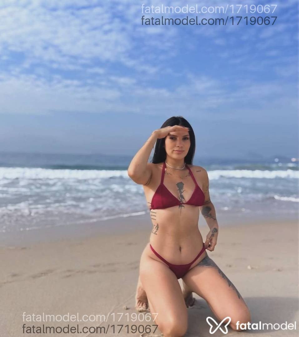Acompanhante mulher morena (o) de olhos castanhos - Helena Maya