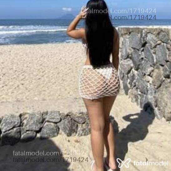 Acompanhante mulher com cabelo castanho de olhos castanhos - Alice Gusmão