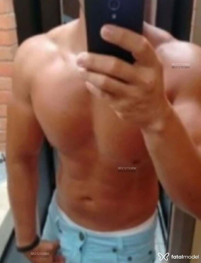 Acompanhante homem com cabelo castanho de olhos pretos em Virtual Acompanhante homem com cabelo castanho de olhos pretos em Virtual - Sousa