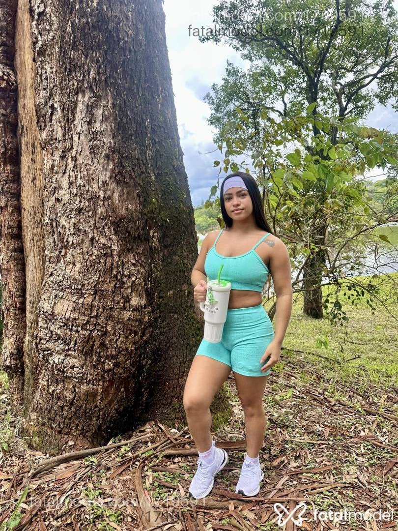 Acompanhante mulher morena (o) de olhos pretos em Umuarama - Kiara Angel