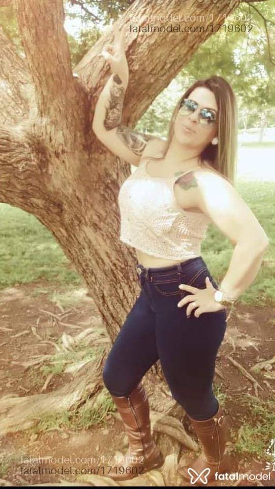 Acompanhante mulher loira (o) de olhos verdes - Flávia