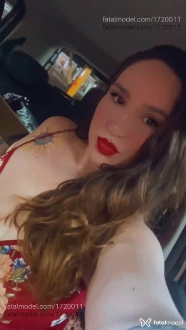 Acompanhante mulher com cabelo castanho de olhos castanhos - Gabriela