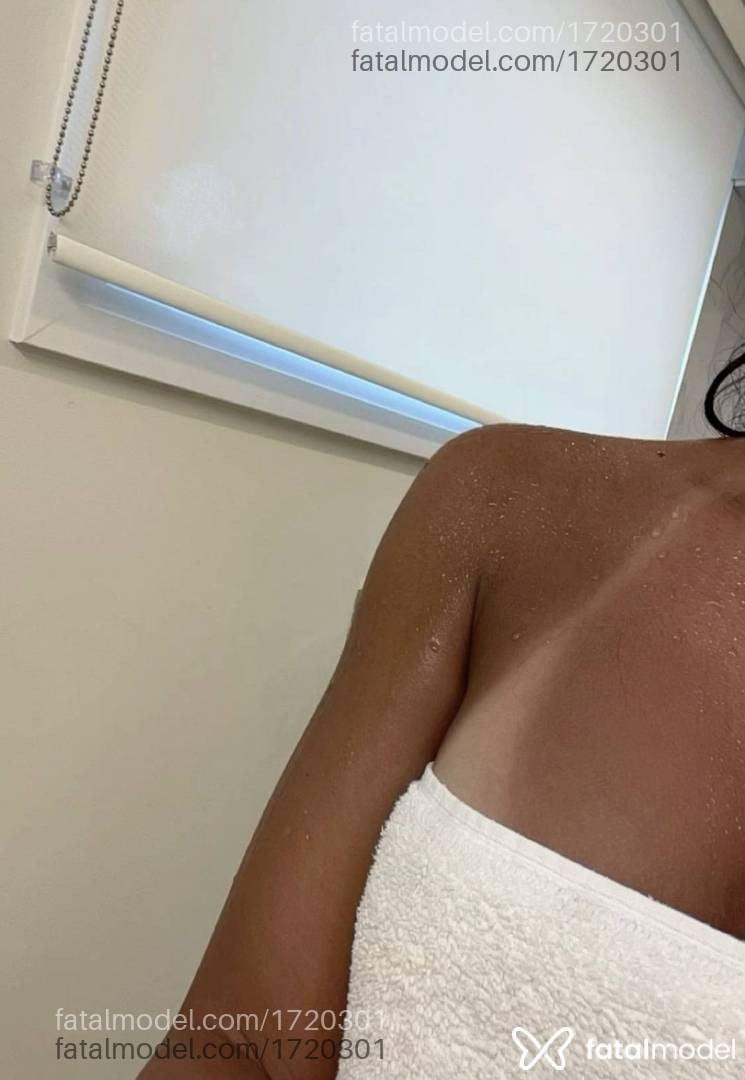 Acompanhante mulher morena (o) de olhos pretos - Laise