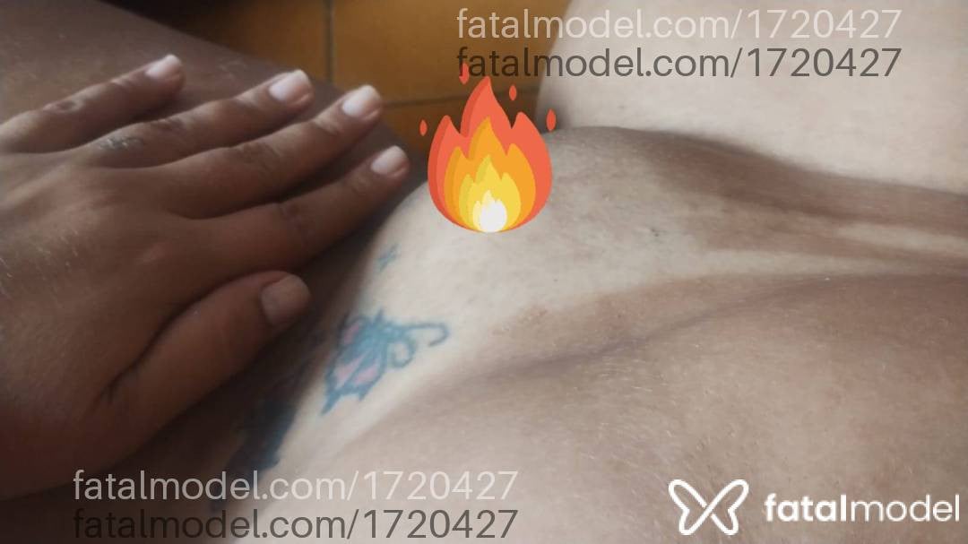 Acompanhante mulher com cabelo castanho de olhos castanhos - Julia Beatriz
