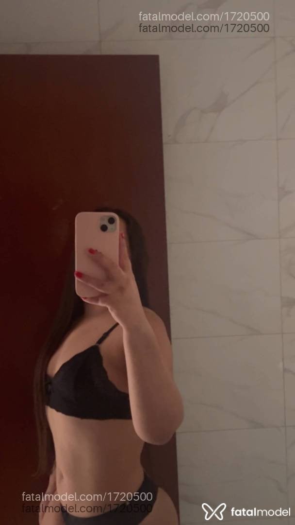 Acompanhante mulher com cabelo castanho de olhos castanhos em Sorriso - Milla